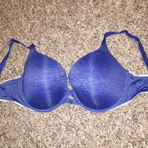 VS t-shirt bra